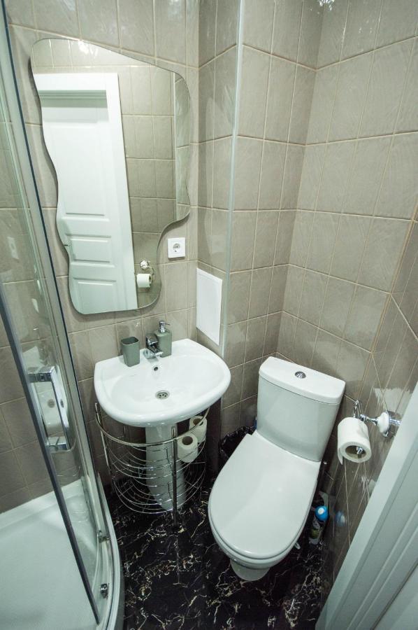 Lesi 3 Studio Apartment Kiev Extérieur photo