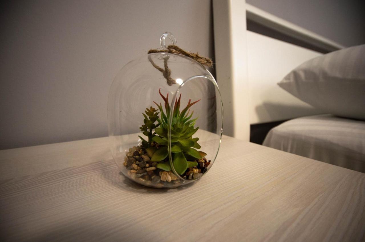 Lesi 3 Studio Apartment Kiev Extérieur photo